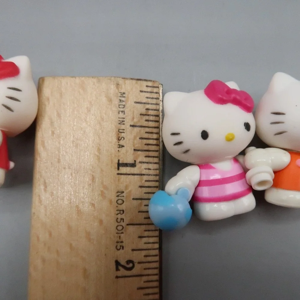 Mega Bloks Hello Kitty Ice Cream Parlor in Travel Case 2012 Sanrio